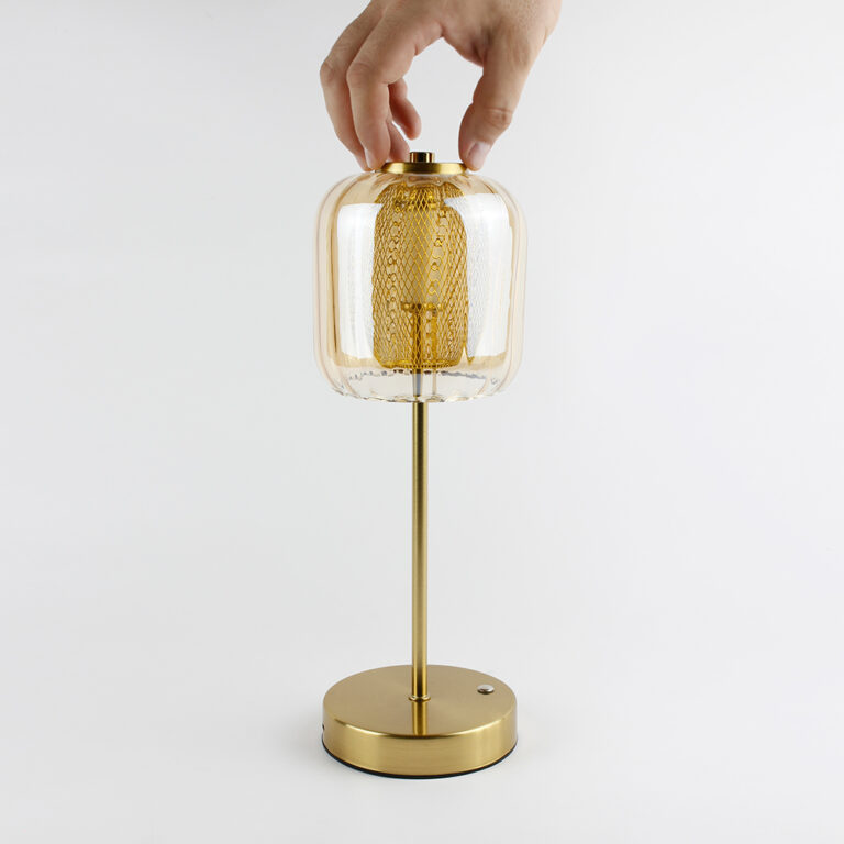 Lámpara-Zenith-Mano