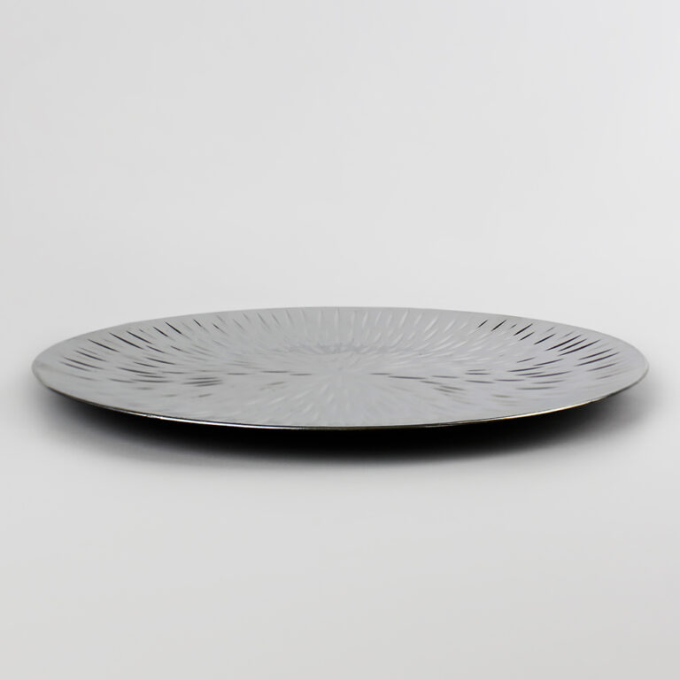 Plato Base de Plástico Parma Plateado Acostado 1