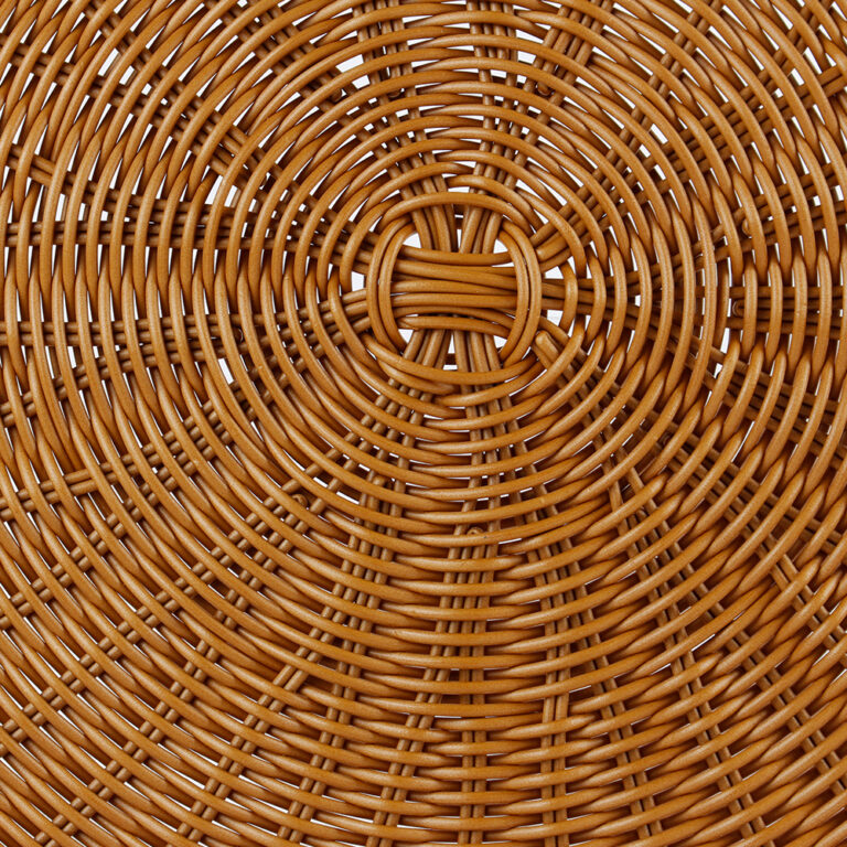 Plato Base de Polipropileno Sol Plástico Café Detalle