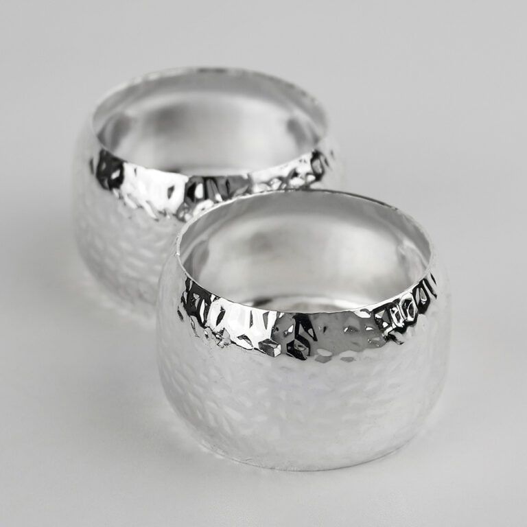 Aro de Metal para Servilletas Martillo Plateado 3